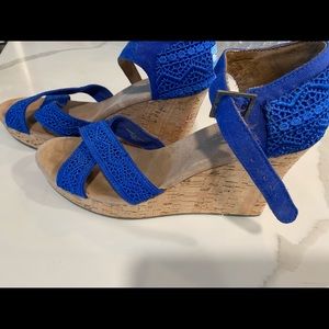 Toms Royal Blue Wedge Sandals size 10